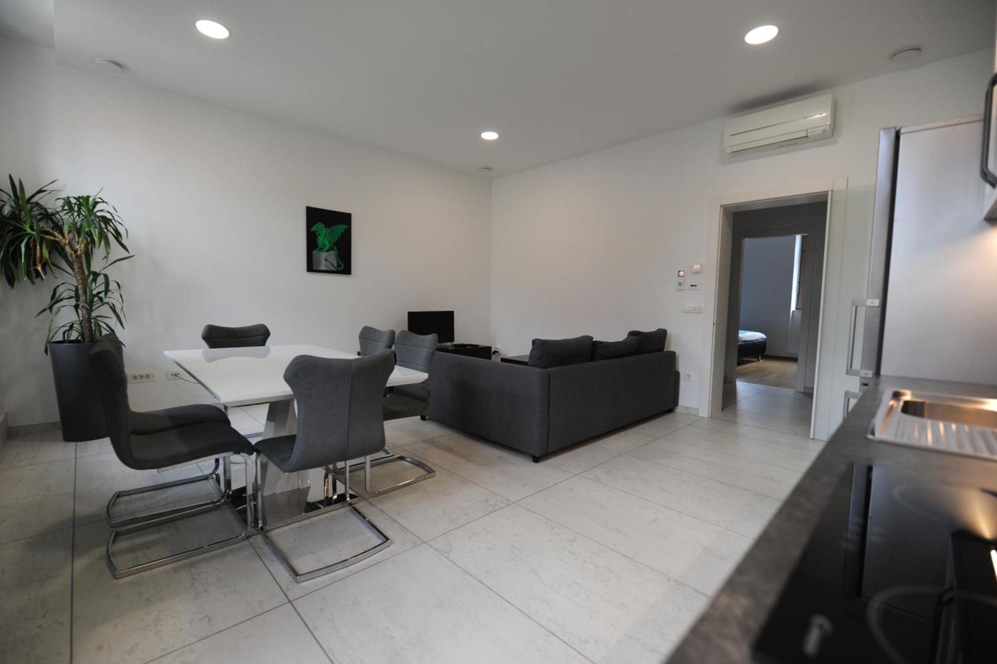 Argo Apartments Ljubljana Luaran gambar